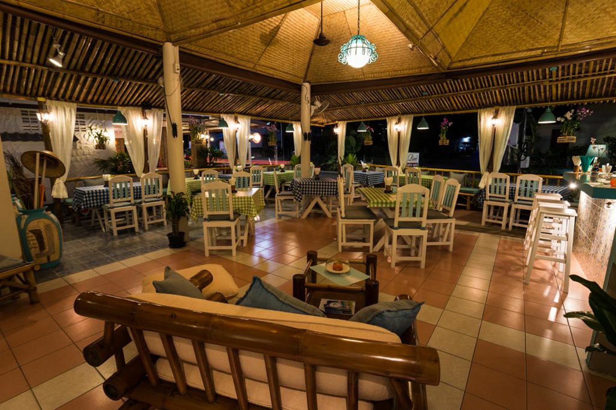 Rice Rooms And Restaurant Παραλία Κάτα Εξωτερικό φωτογραφία